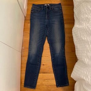 Madewell 10" high-rise skinny jeans in danny wash